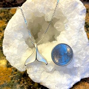 Sterling Silver Genuine Mother Of Pearl Pendant Retail 176.00 NWT